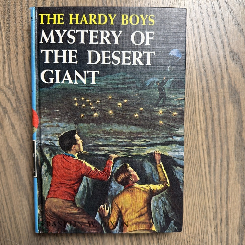 Hardy Boys Mystery of the Desert Giant 1961 Blue Spine VG++ Franklin Dixon Vtg